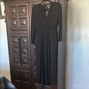 Old Navy Black Long Sleeve Jumpsuit- Petite M